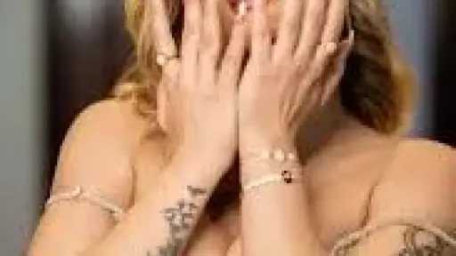 تأجيل أولى جلسات محاكمة هدير عبد الرازق وأوتاكا... تأجيل أولى جلسات محاكمة هدير عبد الرازق وأوتاكا بتهمة نشر فيديوهات خادشة