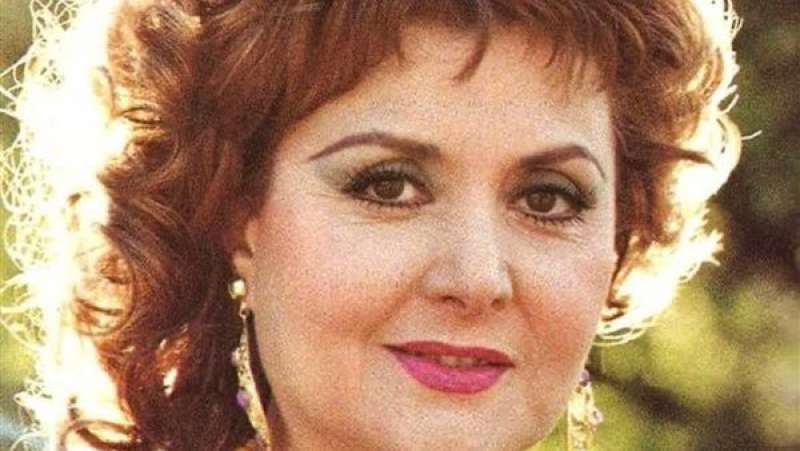 الفنانة ليلى طاهر