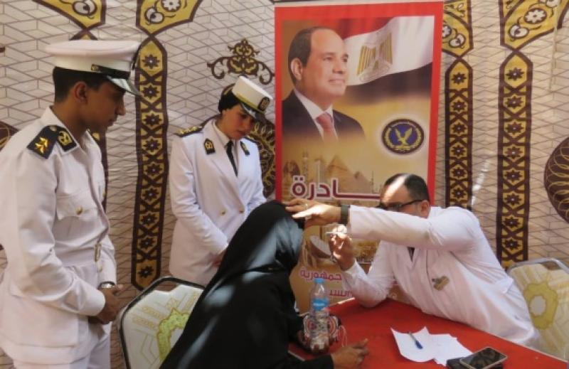 الداخلية توجه قافلة إنسانية وطبية فى  محافظة سوهاج