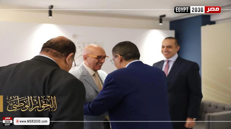 الحوار الوطنى