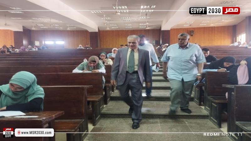 كلية دار العلوم بجامعة أسوان