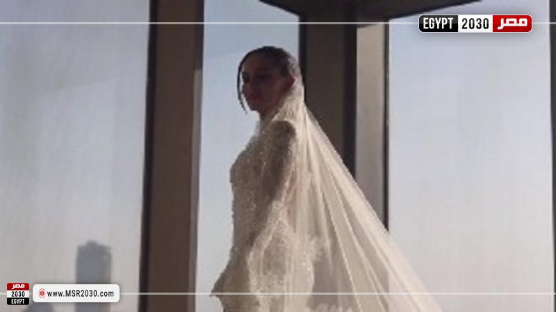 جميلة عوض بفستان الزفاف