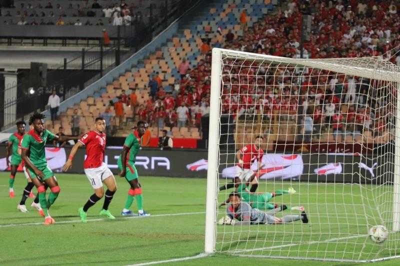 منتخب مصر يُنهى الشوط الأول متقدما على بوركينا فاسو بهدفىّ تريزيجيه