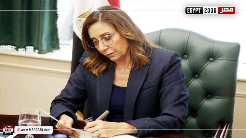 وزيرة الثقافة