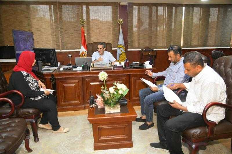 محافظ الغربية يتابع استعدادات الرصف بالخطة الاستثمارية بمراكز السنطة وزفتى وسمنود