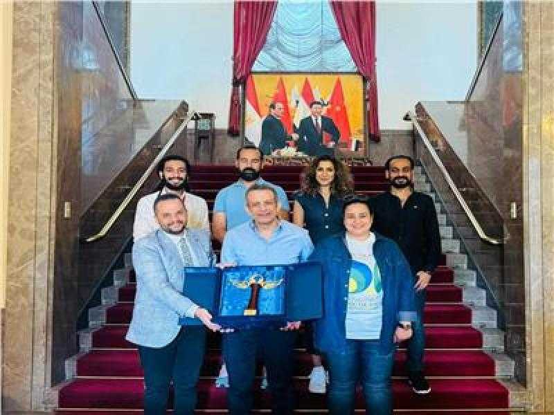عرض ”انتحار معلن” كامل العدد بمهرجان بكين للمسرح