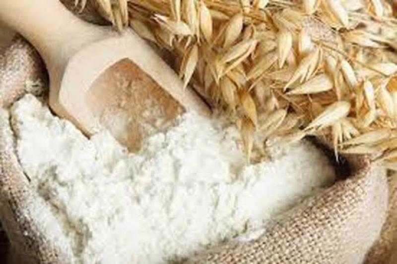 سعر الدقيق اليوم الأربعاء عند التاجر .. تراجع الردة