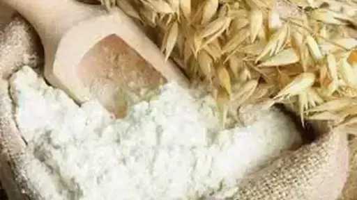 سعر الدقيق اليوم الخميس عند التاجر.. بكام شيكارة الدقيق