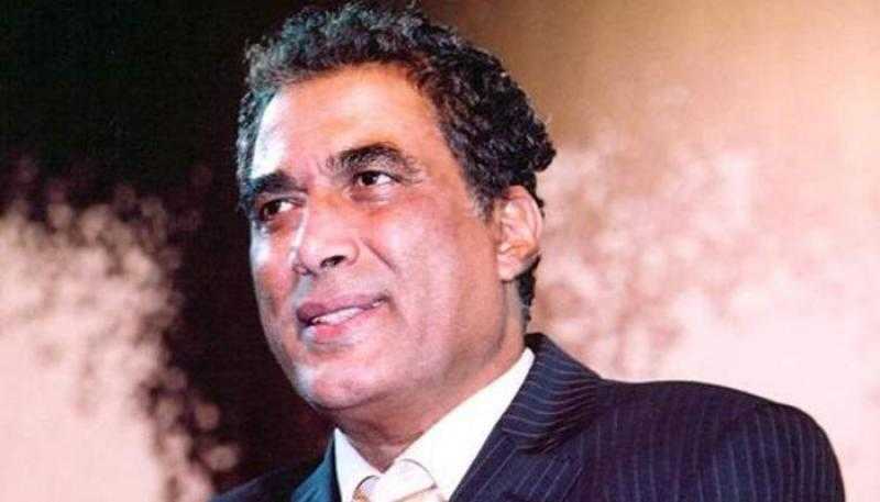 كواليس حياة أحمد زكي: رحلة النجومية والتحديات الصحية