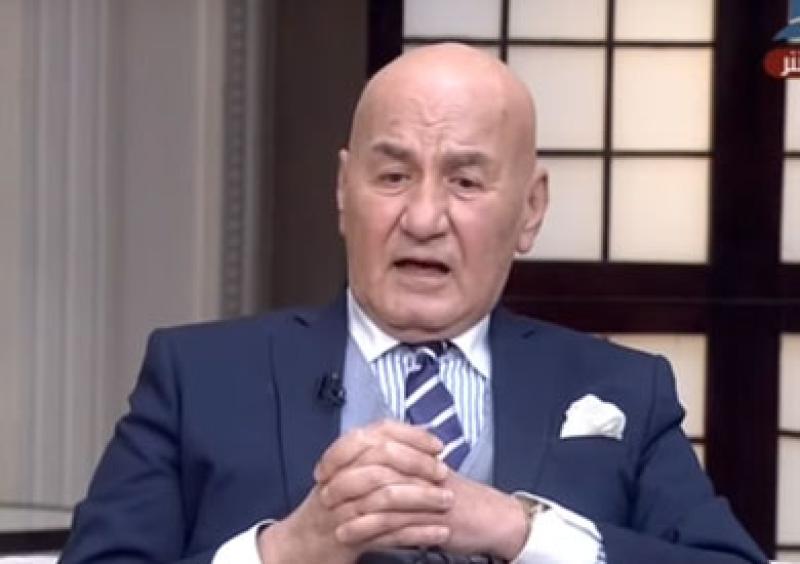 الفنان الراحل عزت أبو عوف