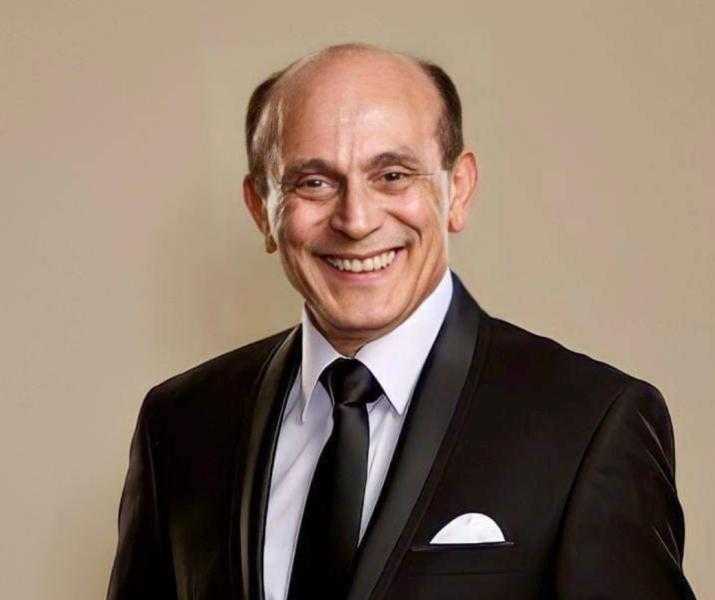 محمد صبحي يستعيد ذكرياته مع مسلسل عائلة ونيس