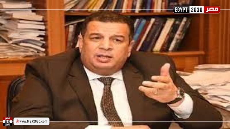 الكاتب الصحفي عبد الرازق توفيق