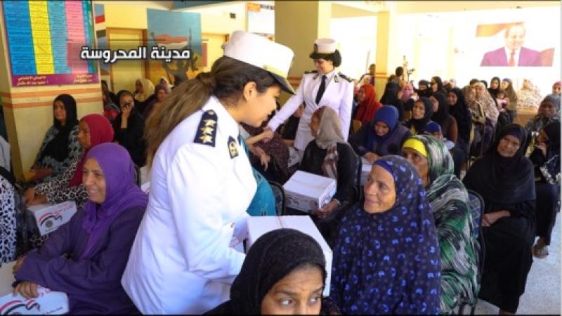 الداخلية.. قوافل إنسانية لتوزيع الهدايا العينية  