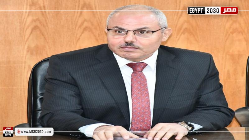 رئيس جامعة قناة السويس