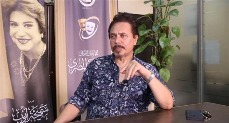 محمد رياض يكشف أسباب تأجيل حفل افتتاح مهرجان المسرح المصري