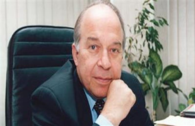 وزير الصناعة الأسبق