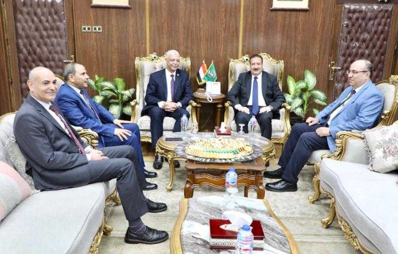 أبو ليمون يستقبل رؤساء جامعات المنوفية والدلتا التكنولوجية والمنصورة الجديدة لتقديم التهنئة عقب تجديد الثقة له