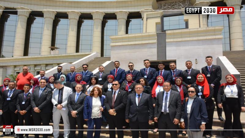 طلاب كلية الحقوق بجامعة أسيوط