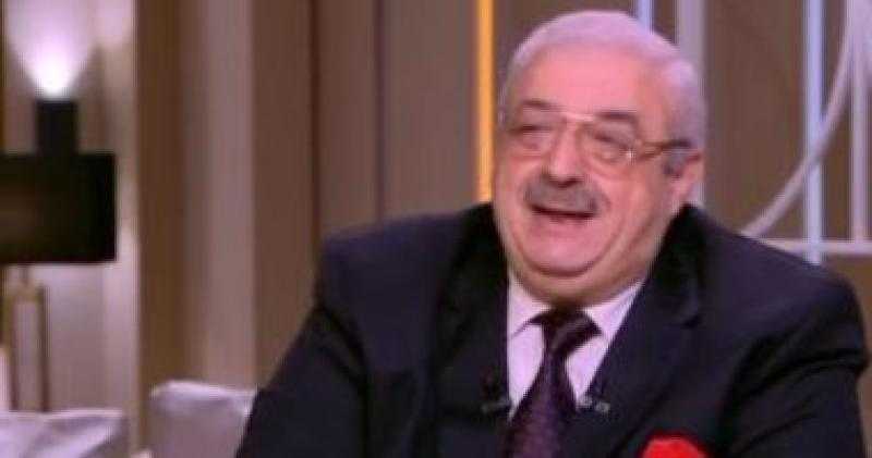 مجدي نزيه: استخدام الأكل في الترغيب و الترهيب لدى الأطفال من أخطر أسباب السمنة