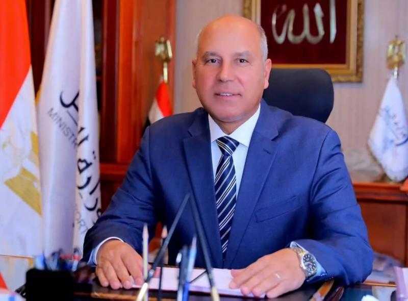 لماذا نجح الفريق كامل الوزير في وزارة النقل؟.. رئيس جمعية رجال الأعمال المصريين يجيب