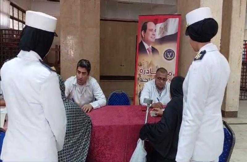 الداخلية توجه قوافل إنسانية وطبية فى القرى والتجمعات السكنية بكفرالشيخ l صور