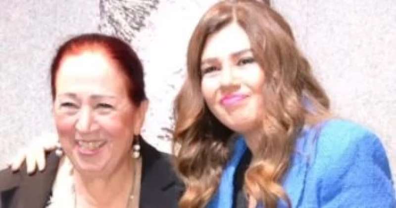 رانيا فريد شوقي ووالدتها