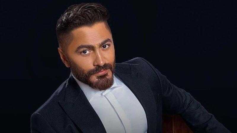 «جامدين جامدين» لـ تامر حسني تحقق مشاهدات ضخمة على يوتيوب