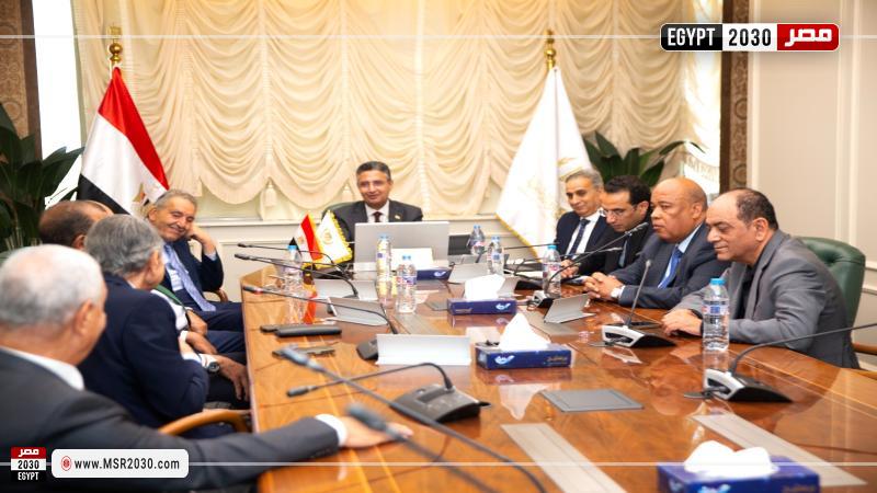 وزير التموين و وفد الغرف التجارية 