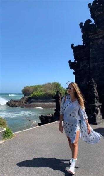 شاهد.. أمينة خليل تشارك جمهورها رحلتها الصيفية في جزيرة بالي
