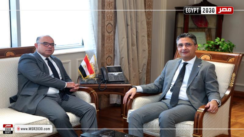 وزير التموين و رئيس الهيئة العامة للرقابة المالية 