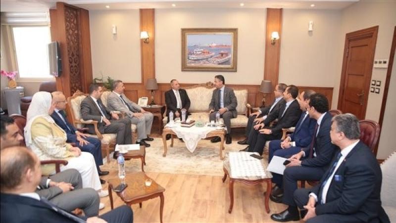 وزير التموين يلتقي محافظ بورسعيد ويتفقد صوامع الغلال بالمحافظة