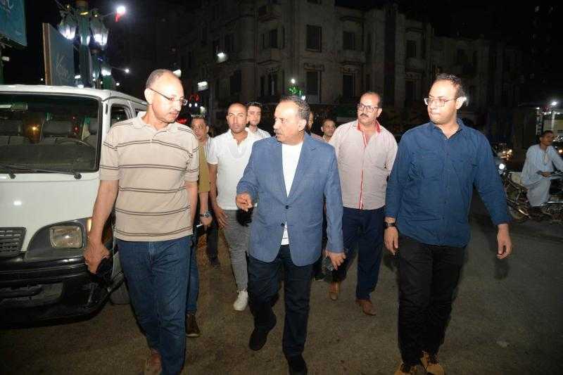 محافظ أسيوط يتابع جهود حملات النظافة ورفع المخلفات بشوارع حي شرق وغرب لإعادة الوجه الحضاري للمدينة