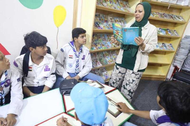 جناح الأزهر بمعرض الإسكندرية للكتاب يستكمل سلسلة «ورش حكي» بتناول كتاب «البيئة نعمة»