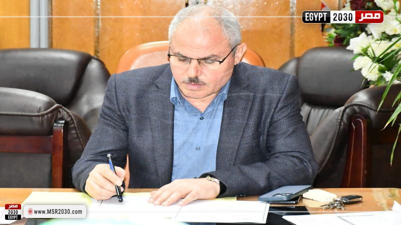 رئيس جامعة قناة السويس