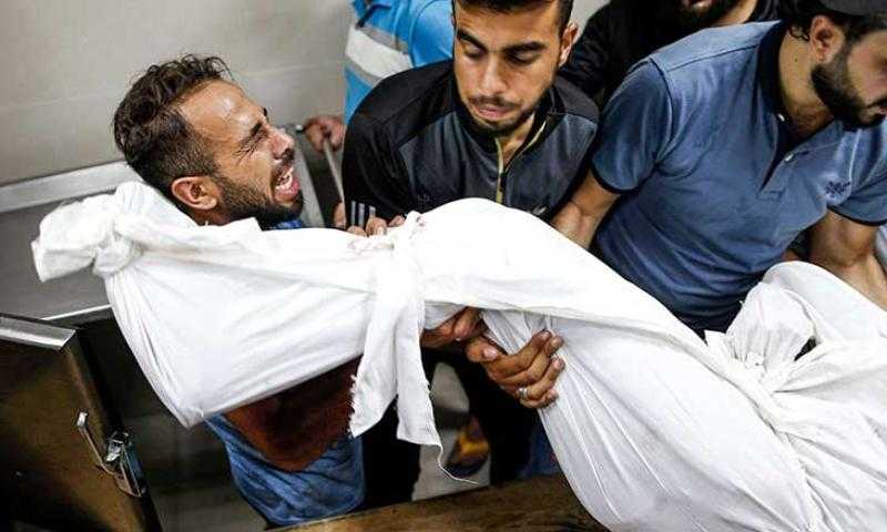 بسبب حرب التجويع الصهيونية.. استشهاد فتى في شمال القطاع نتيجة تآكل أعضائه الداخلية