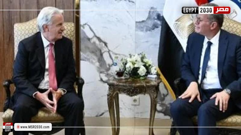 وزير البترول مع رئيس أبكس الأمريكية