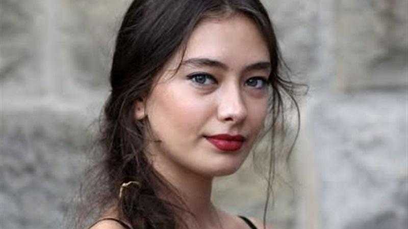 بعد زواج 8 سنوات.. نسليهان أتاغول تعلن عن خبر حملها بصورة