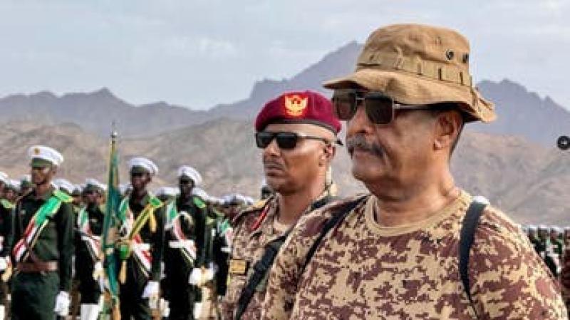 البرهان ينجو من محاولة اغتيال بهجوم مسيرة شرقي السودان