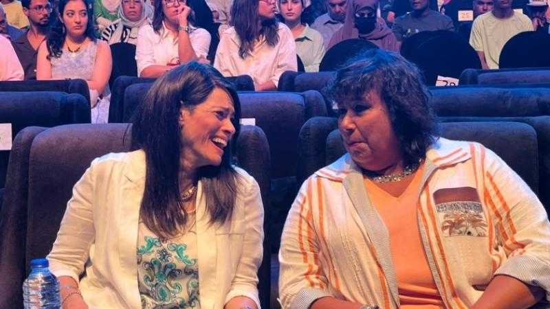 وزيرة التخطيط تشهد عرض مسرحية ”الشهرة” في مهرجان العلمين 2024