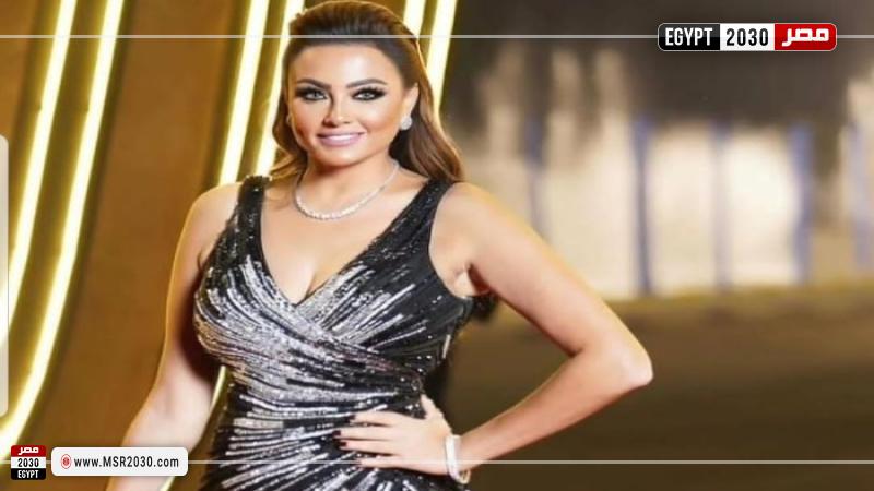 الفنانة بشري