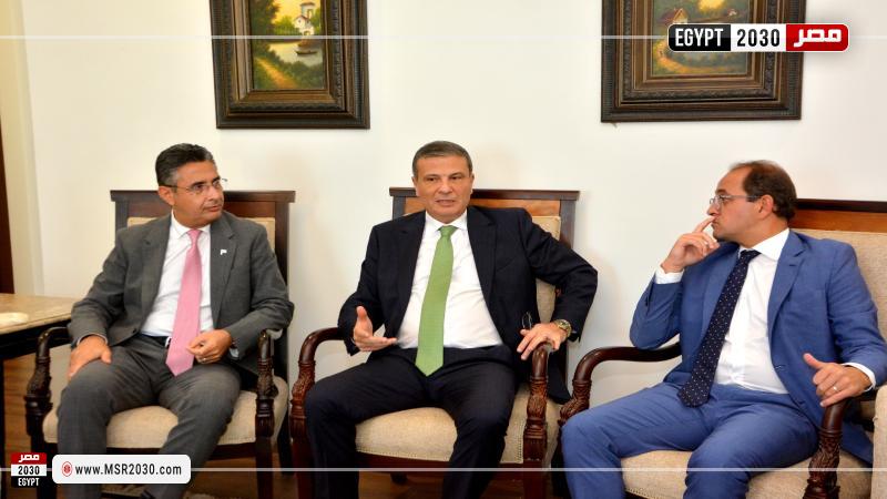 وزراء الزراعة والتموين والمالية