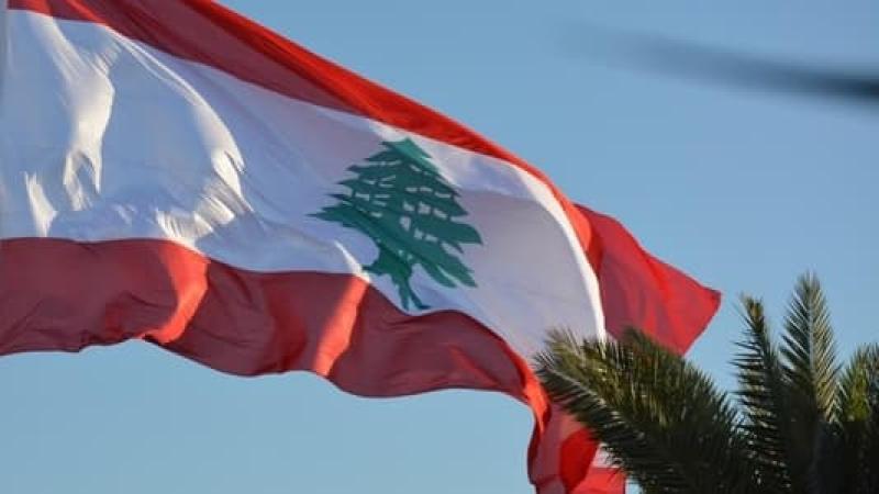 علم لبنان