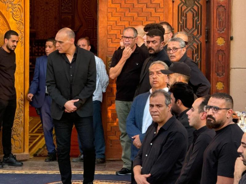 نجوم الفن يشاركون في عزاء منتجي المتحدة الأربعة ضحايا حادث طريق الضبعة