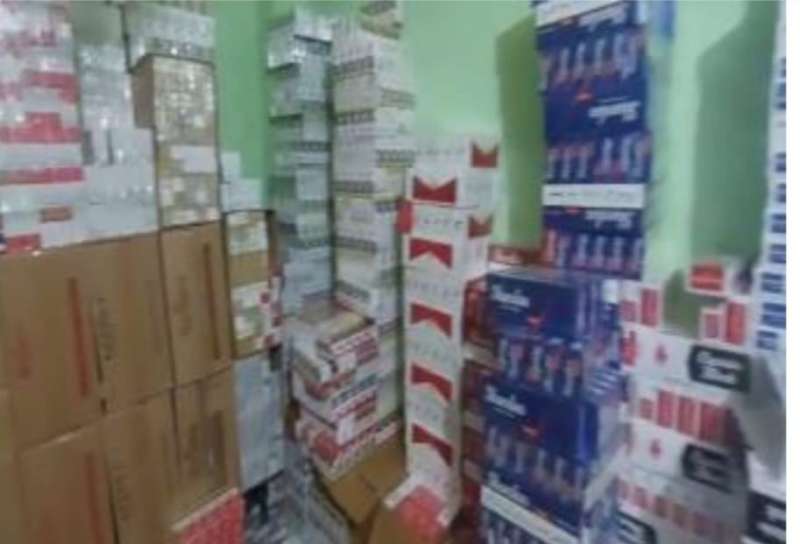 ضبط  105 ألف عبوة سجائر محجوبة عن الأسواق 