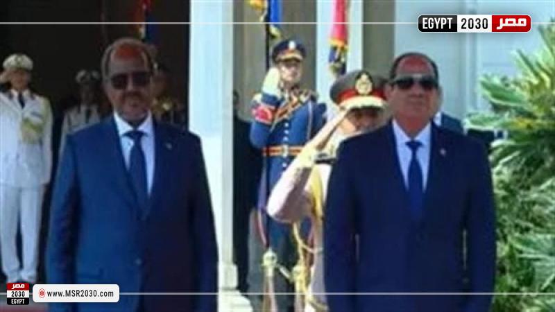 الرئيس السيسي يهنئ نظيره الصومالي