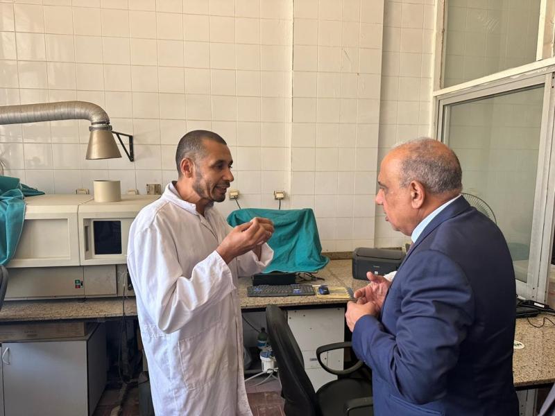 في زيارة مفاجئة.. وزير الكهرباء يتفقد هيئة المواد النووية ويستعرض مشروعات العمل