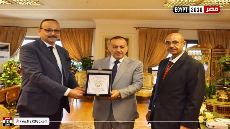 محافظ أسيوط