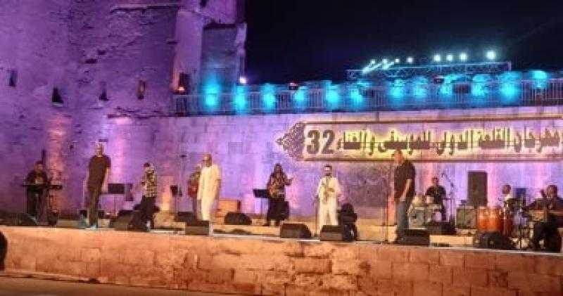 فريق بلاك تيما يُشعل حماس الجهمور في مهرجان القلعة للموسيقى والغناء