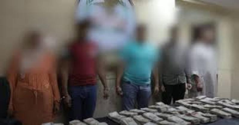عصابة النصب 