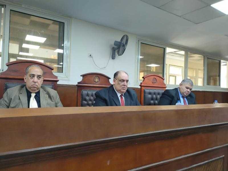 قاتلت زوجها بمساعدة عشيقها أمام المحكمة: « شايله جوزى فوق رأسى طول عمرى ومقدرش اقتله »